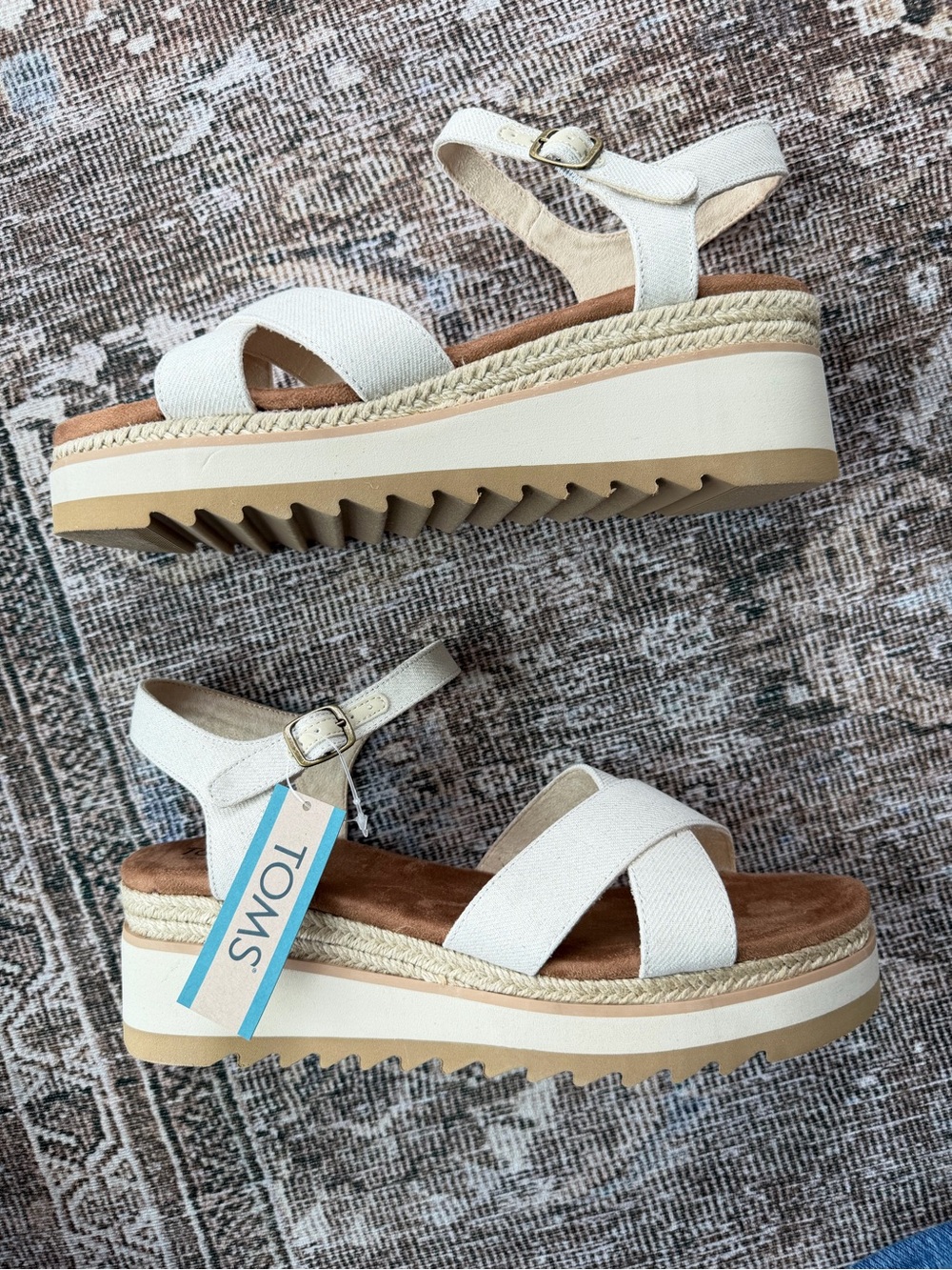 TOMS Gia Cream Canvas Espadrille Platform Sandals Coastal Euro Summer Sz 12 NWT